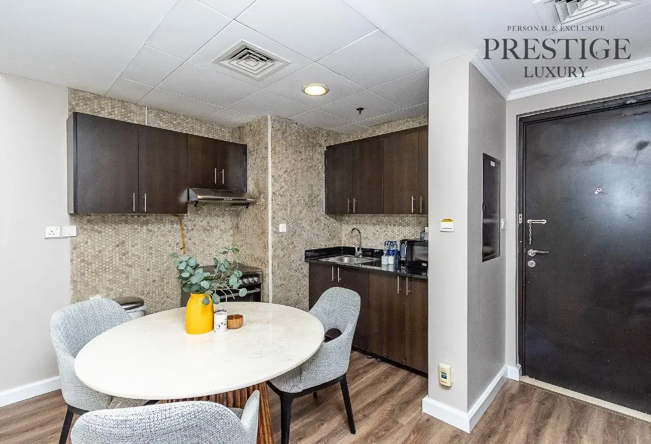 Fully Furnished | 2BR Upgraded | Community View