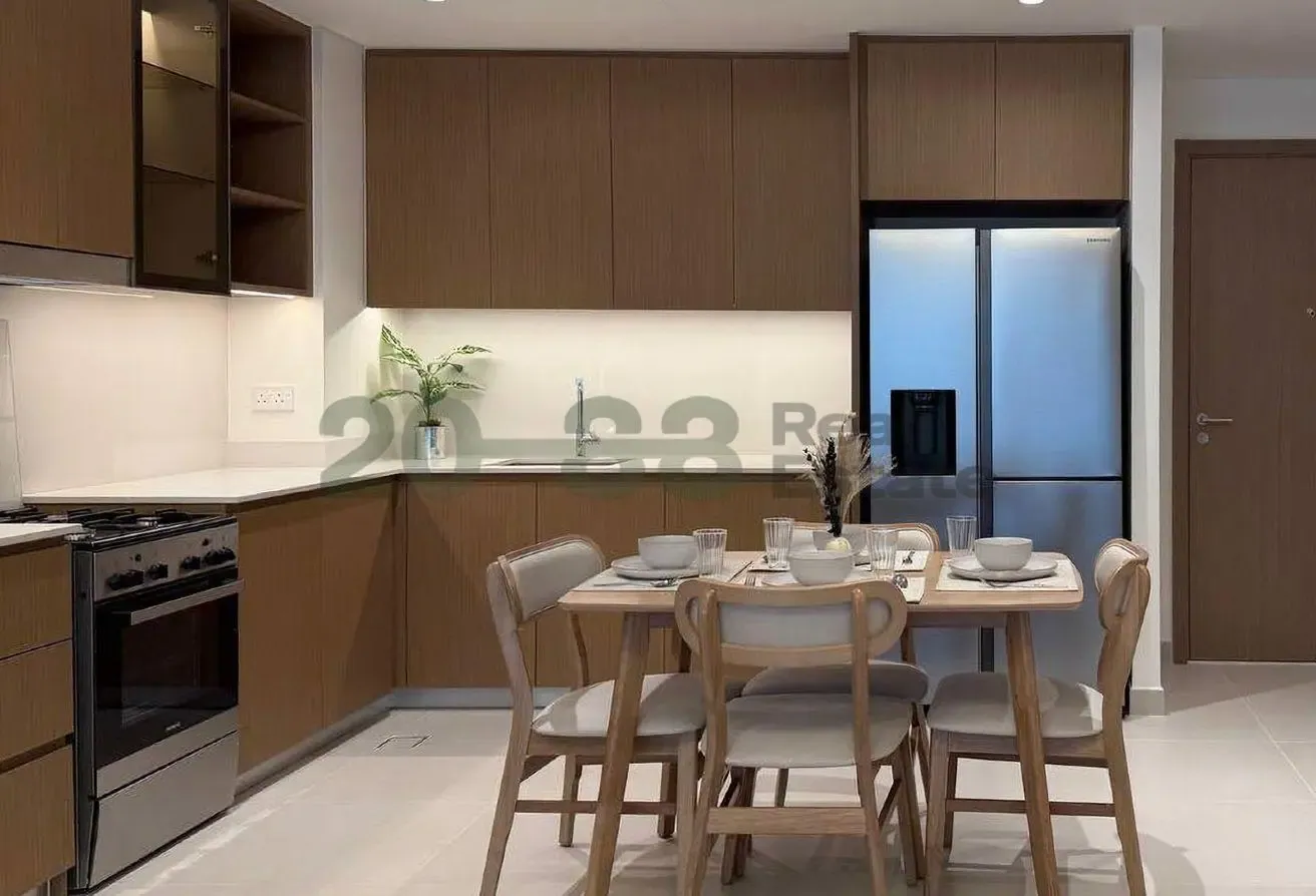 Community View l Vacant Unit l Refined Interiors
