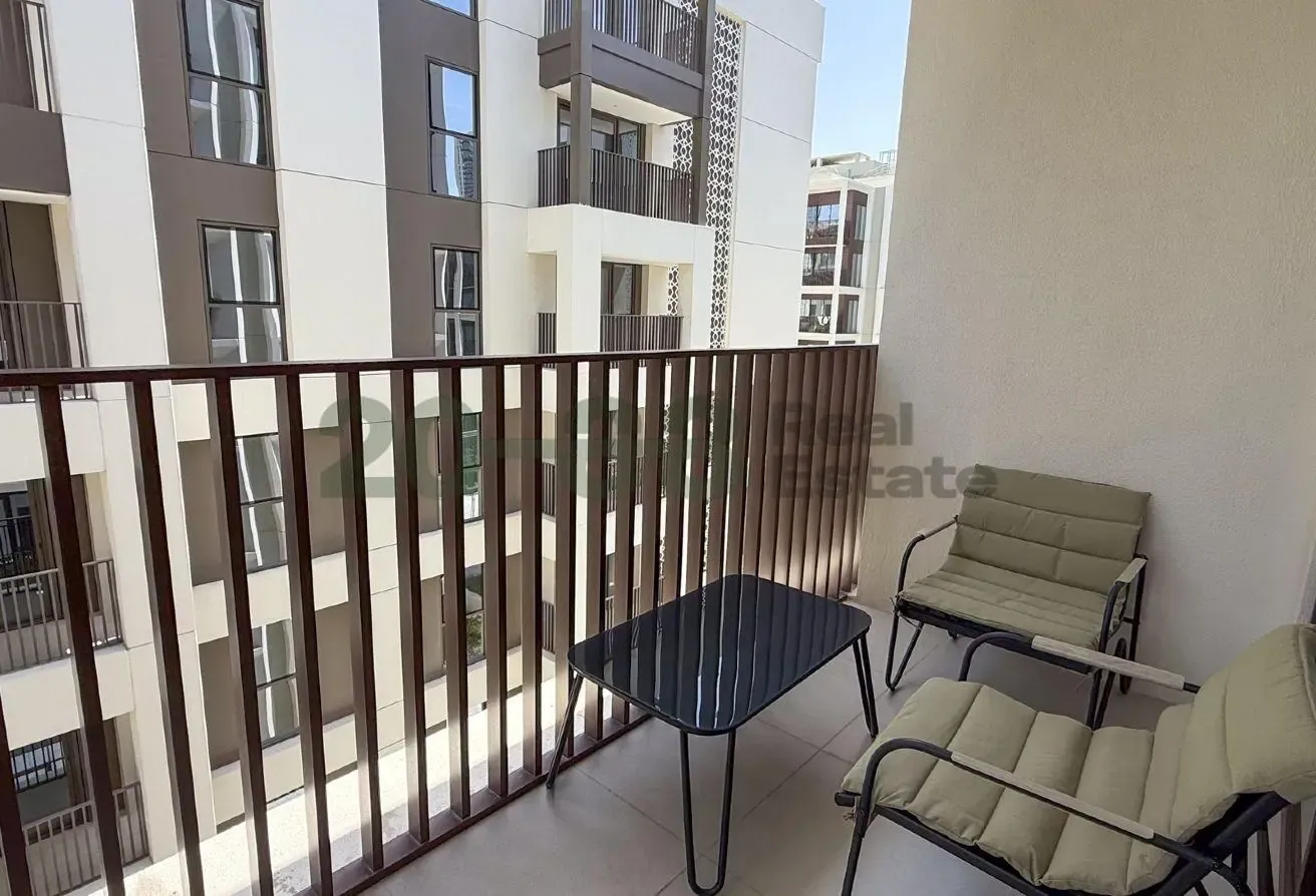Community View l Vacant Unit l Refined Interiors