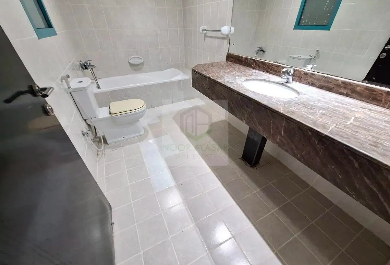 Bright & Spacious 3BHK | Metro Connectivity | 90K