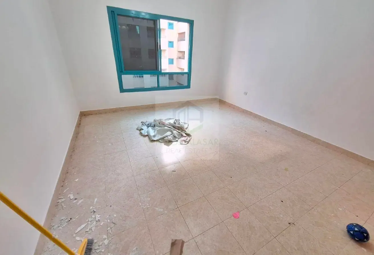 Best Deal! Spacious 1BHK Near Metro Station