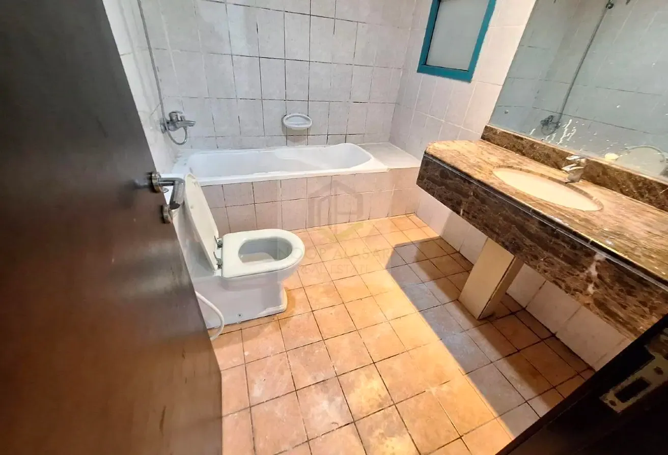 Best Deal! Spacious 1BHK Near Metro Station