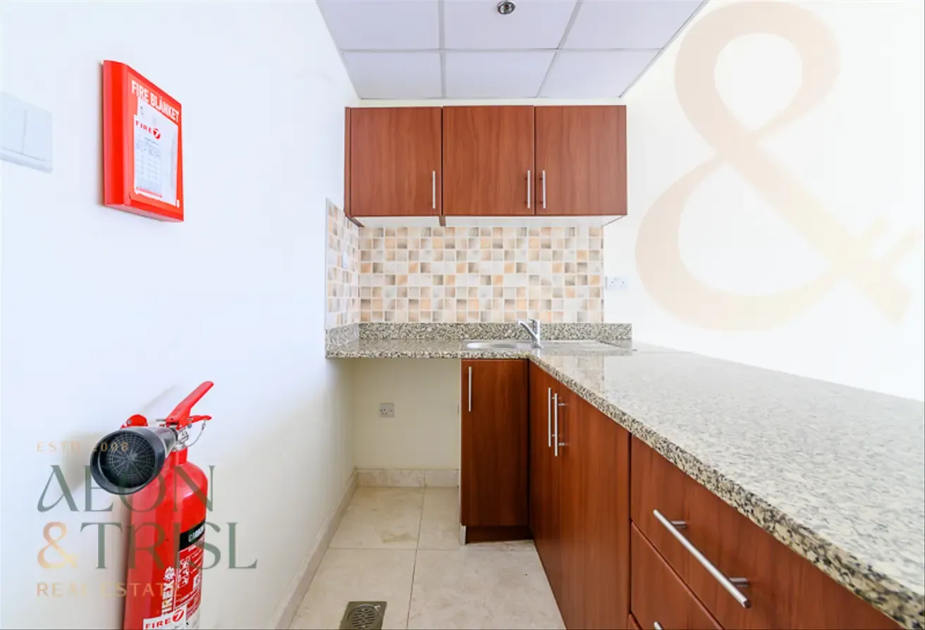 Ready to Move in Spacious studio | Prime Location