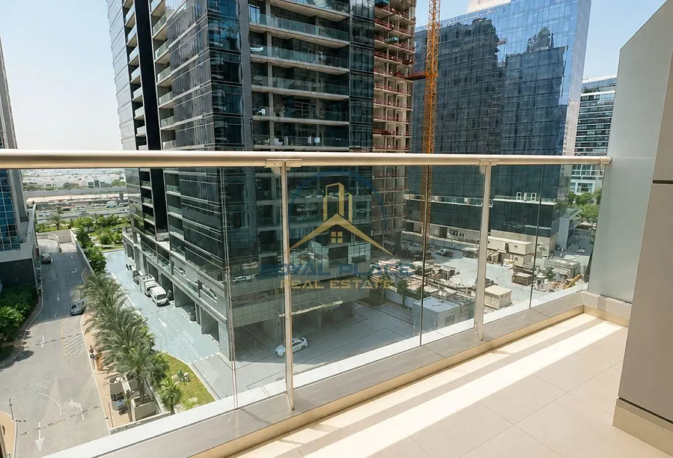 Fully Furnished | Prime Studio | Vacant