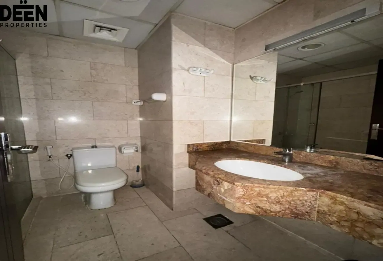 Unfurnished I Vacant I Spacious Layout