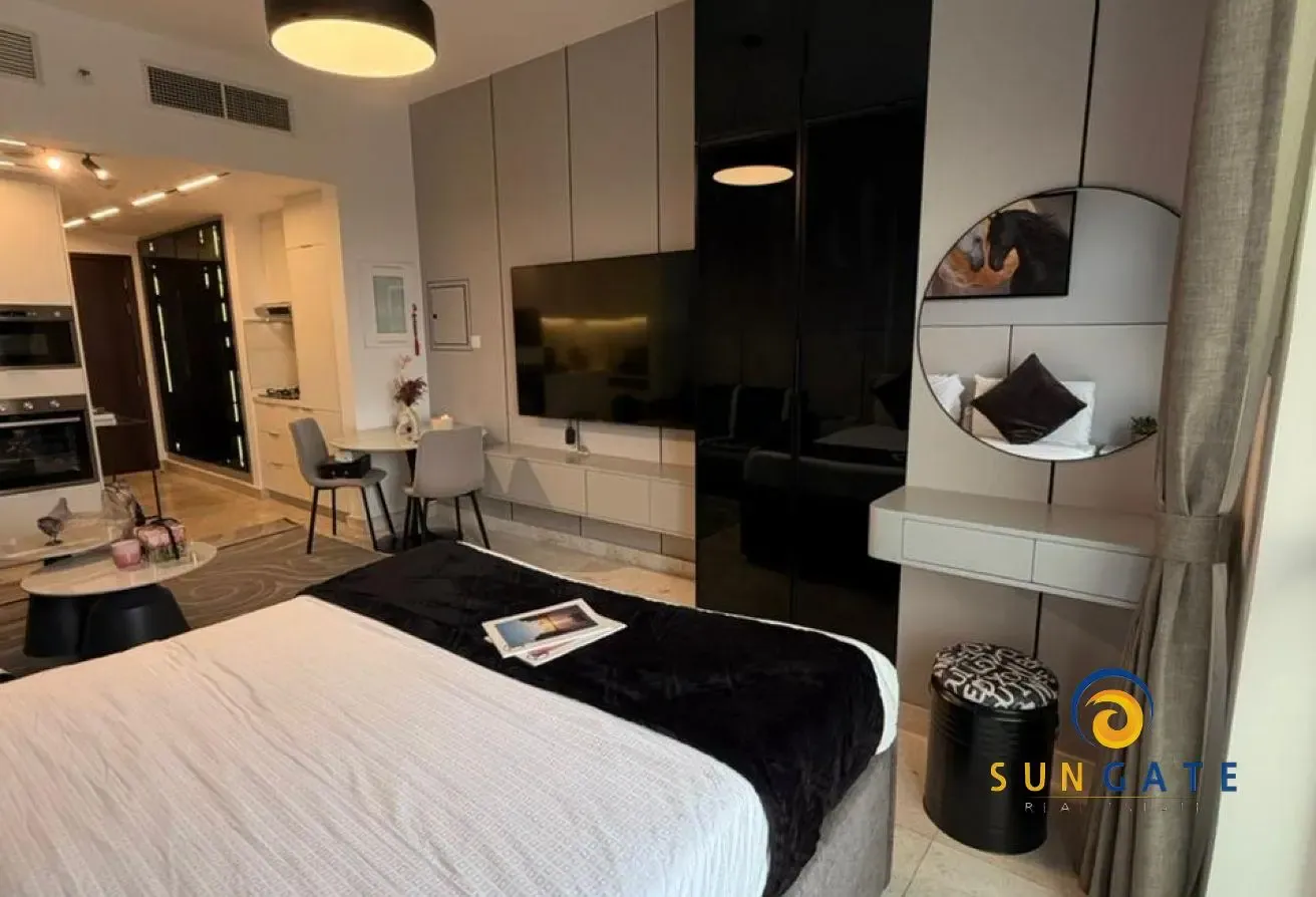 Upgraded | Fully Furnished | Stable views