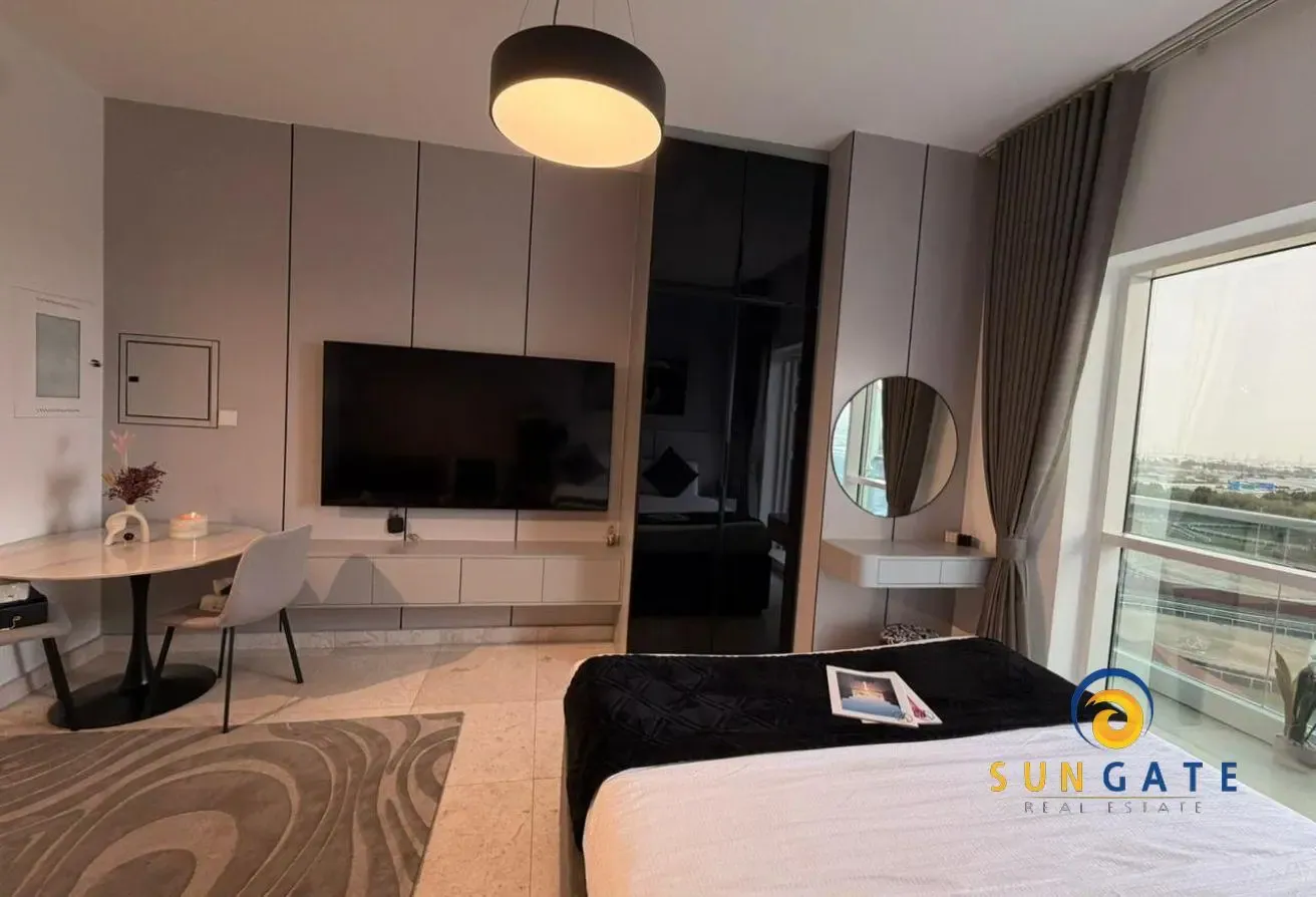 Upgraded | Fully Furnished | Stable views