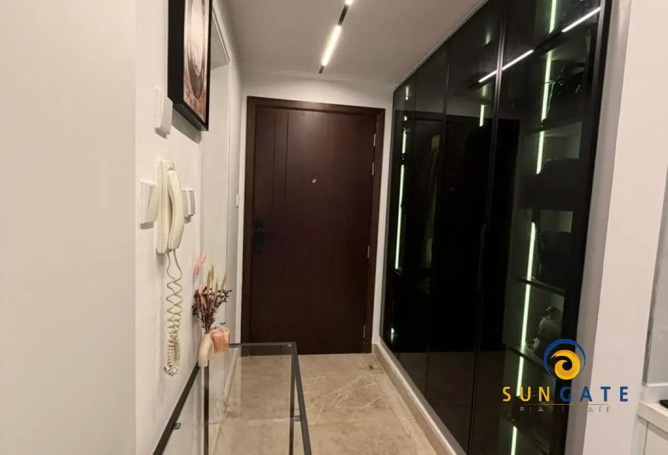 Upgraded | Fully Furnished | Stable views