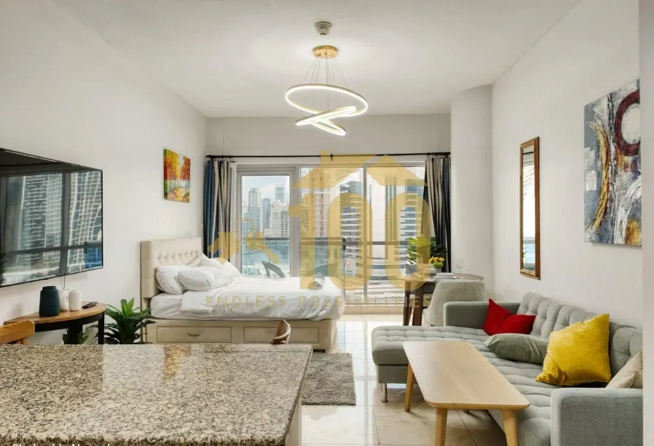 Large Layout Studio| Vacant | Business Bay |