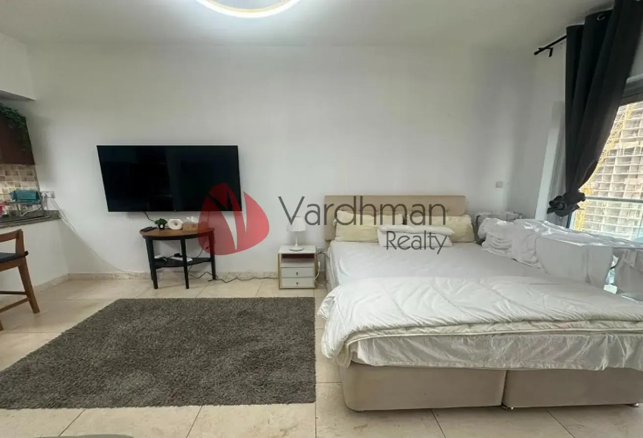 FULLY FURNISHED | BURJ KHALIFA VIEW | BALCONY