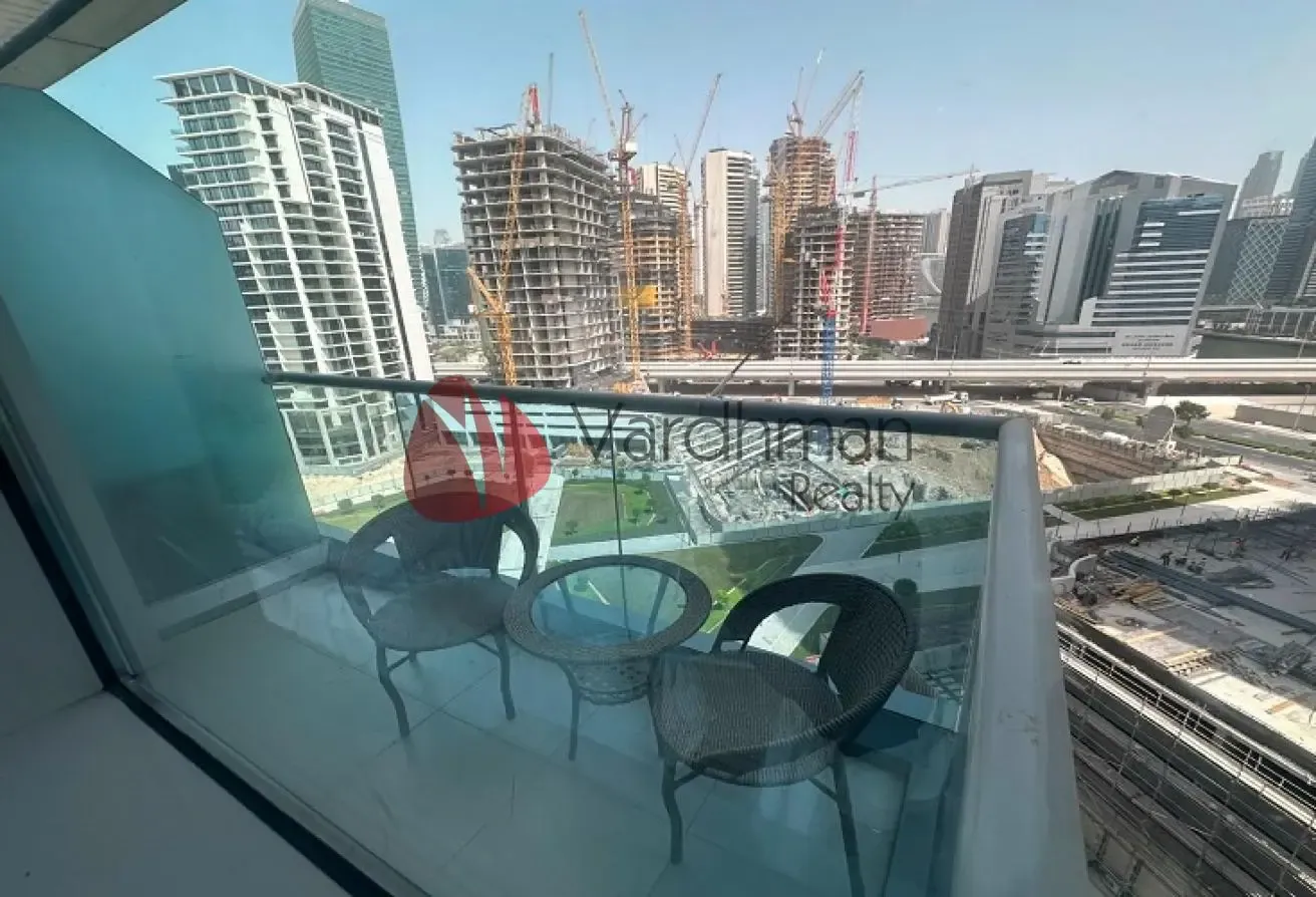 FULLY FURNISHED | BURJ KHALIFA VIEW | BALCONY