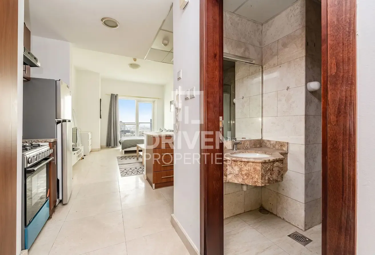 Stylish Studio | Fully Furnished | Vacant