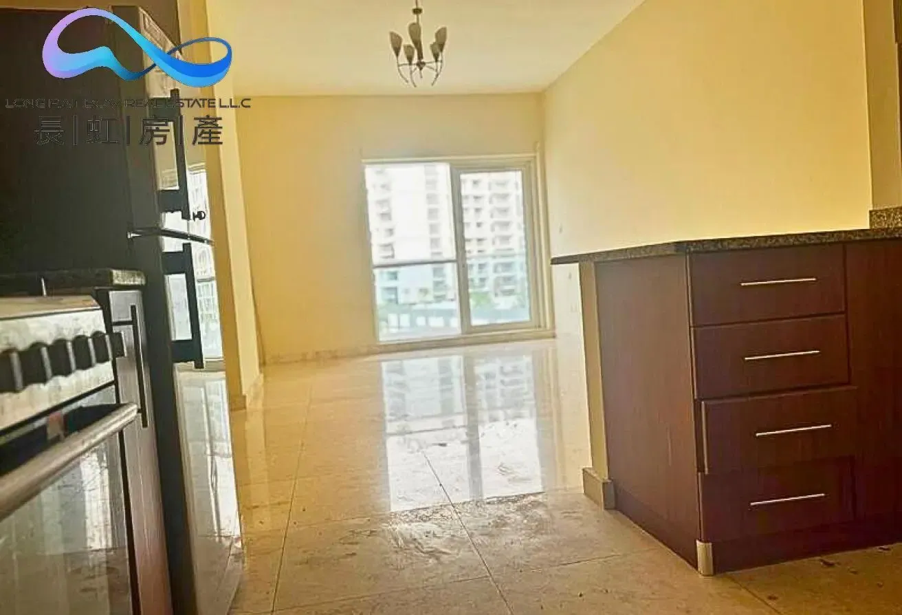 MODERN | SPACIOUS | UNFURNISHED | BEST DEAL