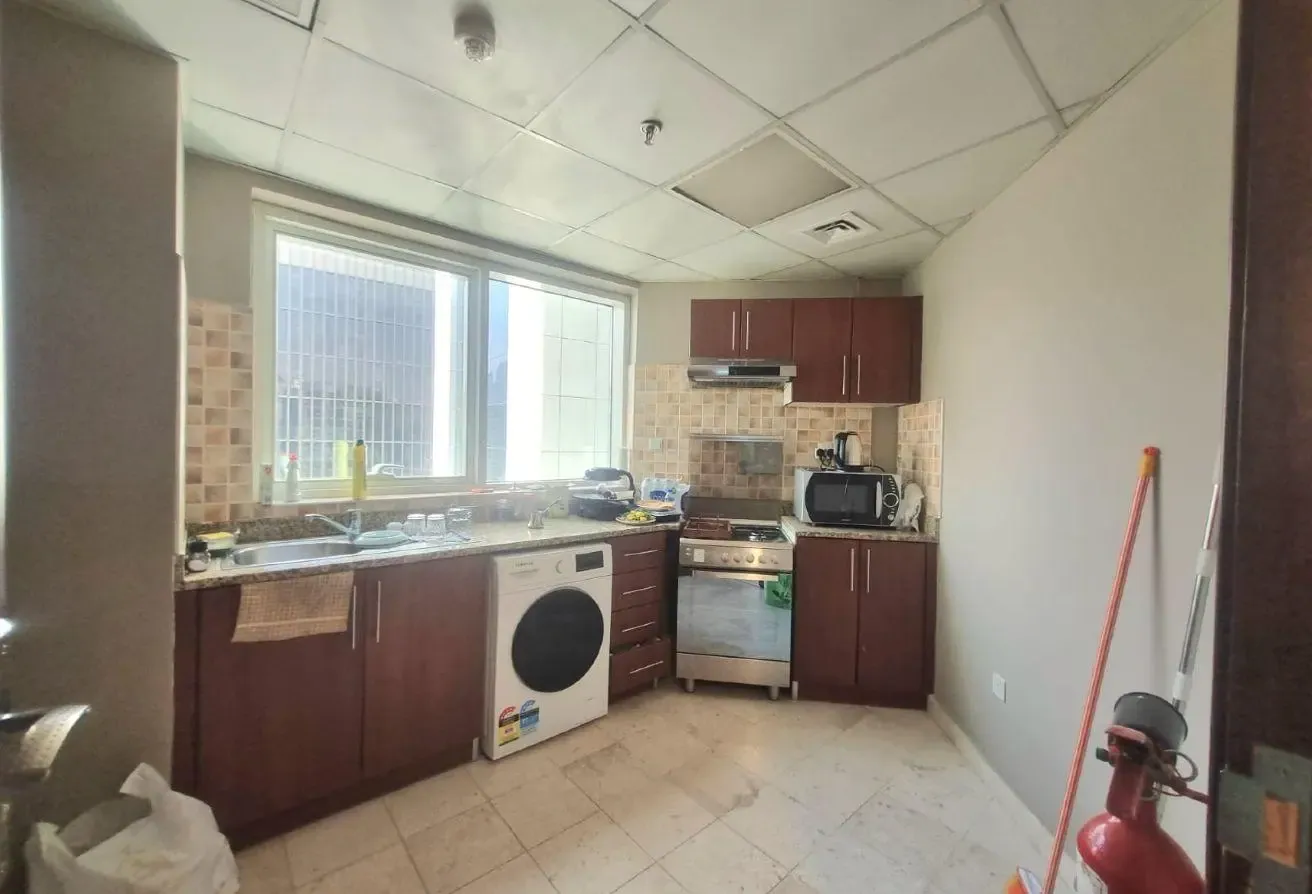 Spacious 1BR | Prime hub |  High floor