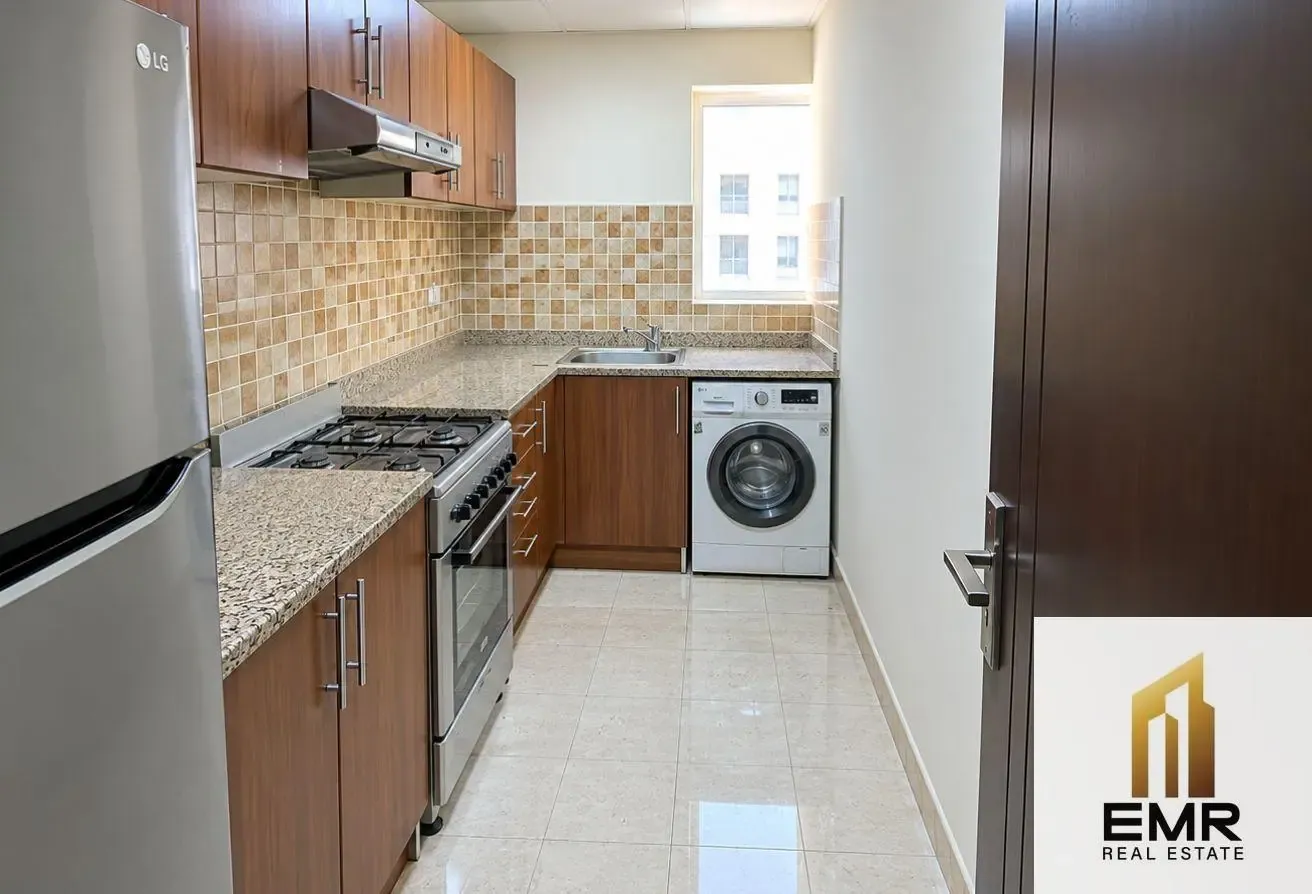 Unfurnished | Spacious Layout | 4 to 6 Cheques