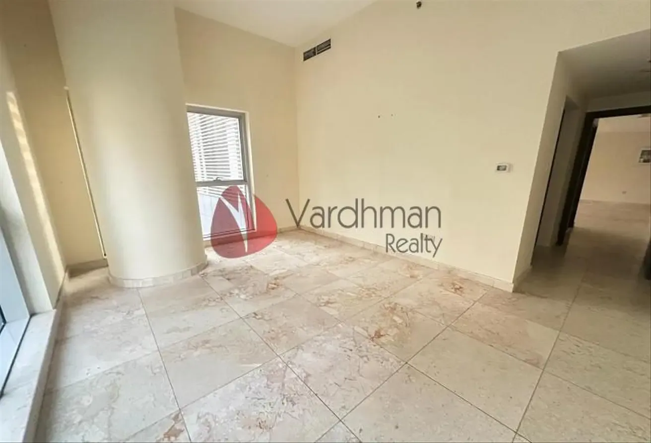ELEGANT | SEMI FURNISHED | 12 CHEQUES