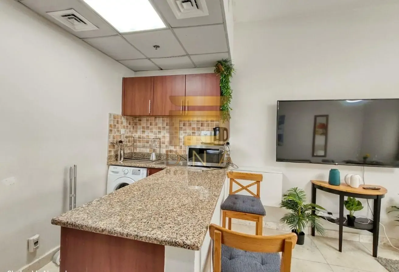 Fully Furnished With Balcony Bright Unit