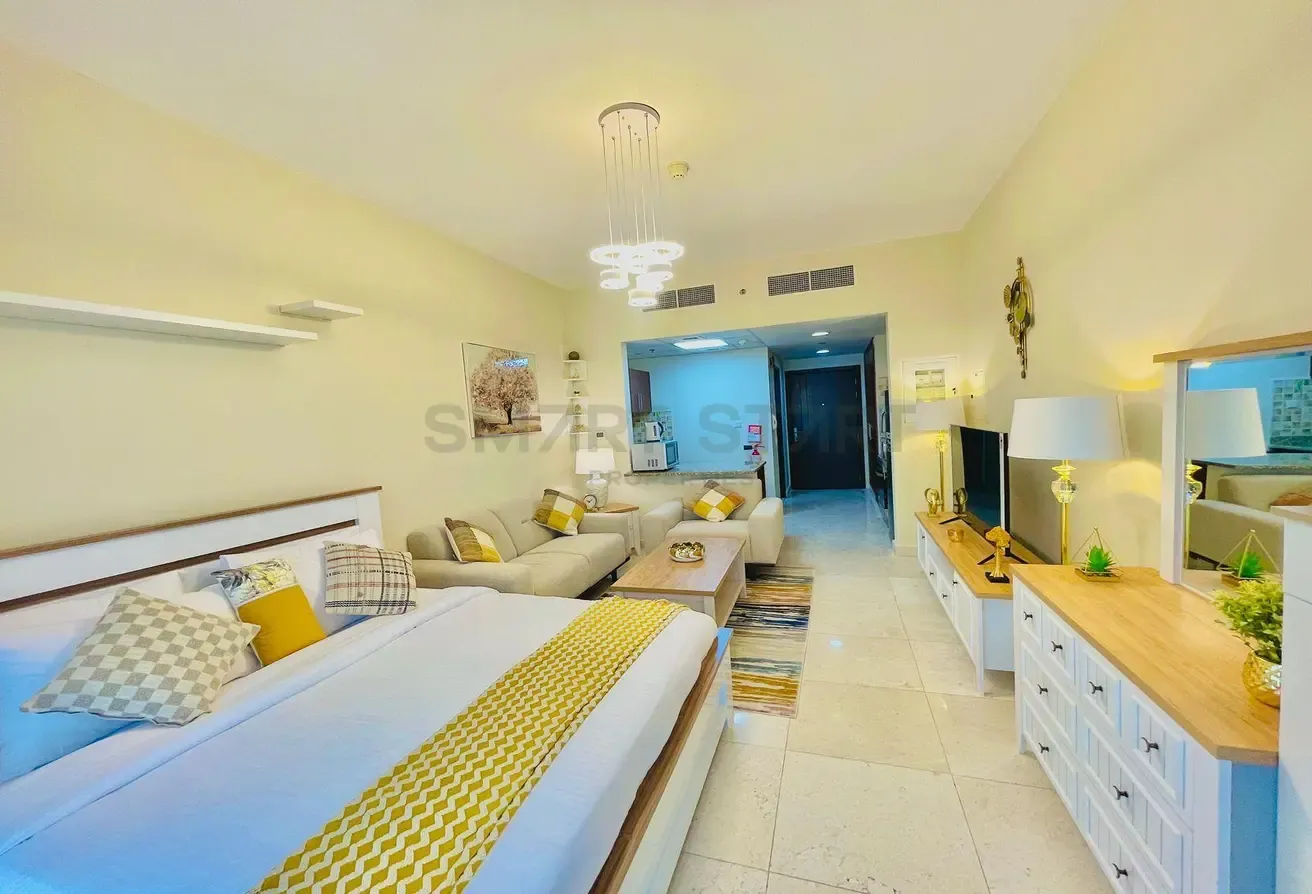Furnished / Multiple Cheques / Nice Layout