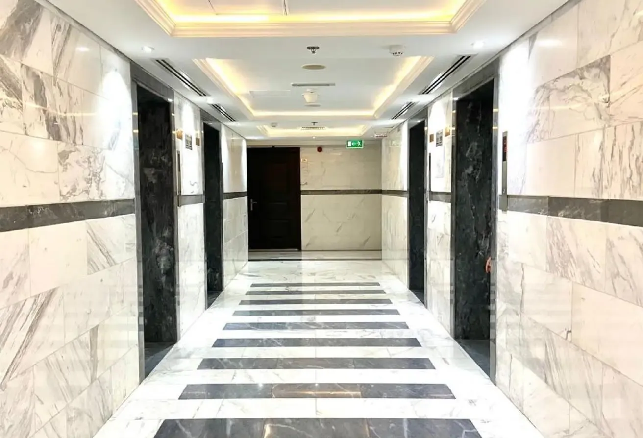 Burj Khalifa & Canal View | Middle Floor | Vacant