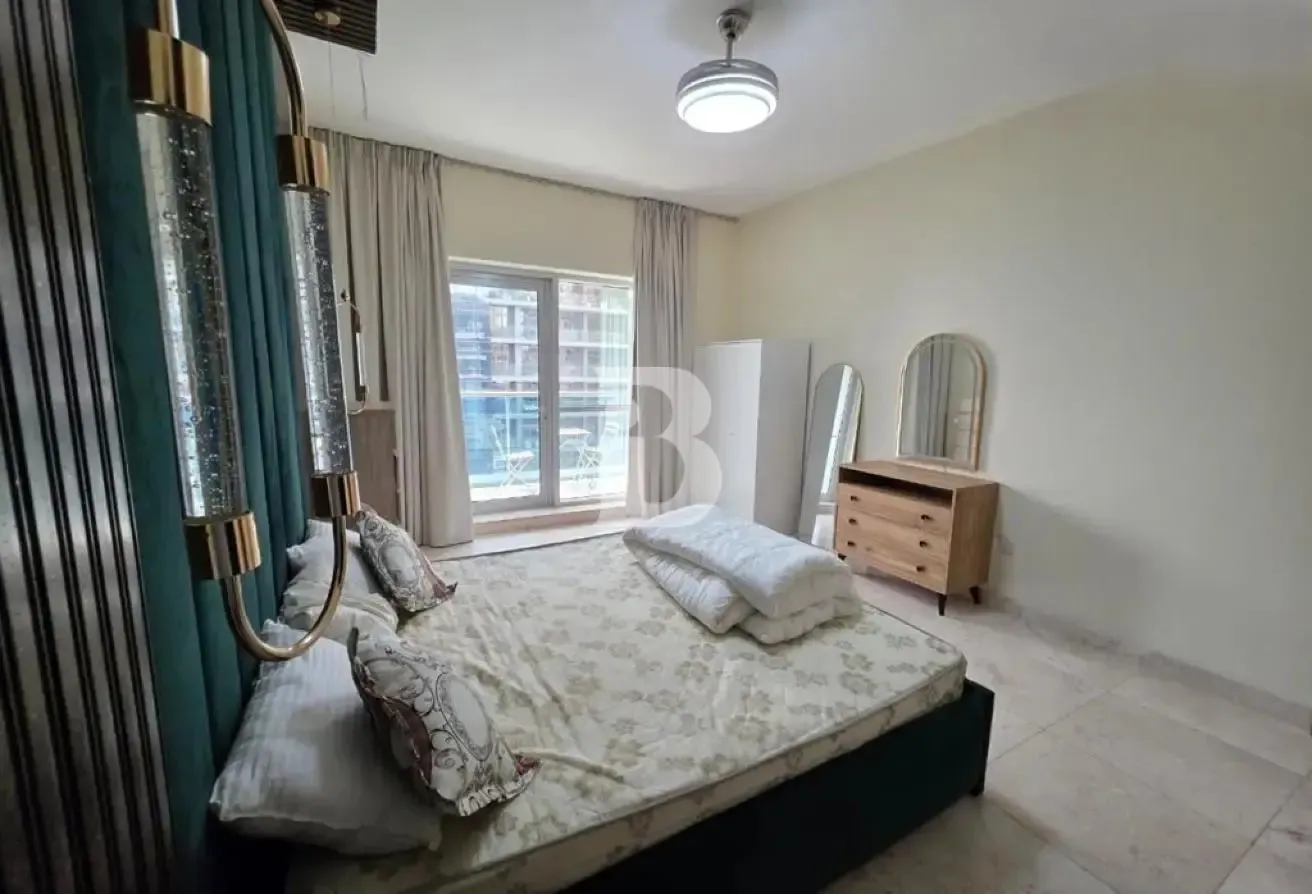 SPACIOUS | FULLY FURNISHED | VACANT NOW