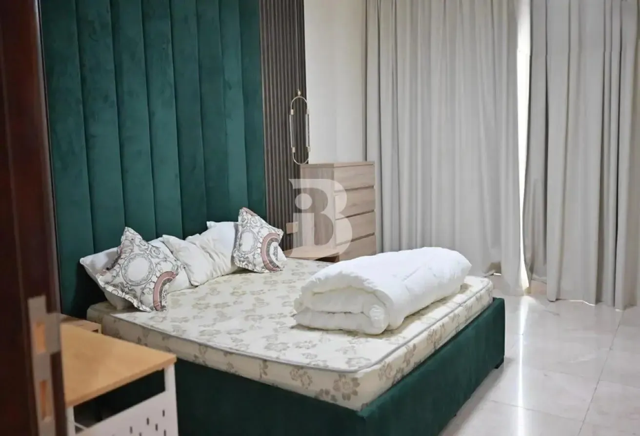 SPACIOUS | FULLY FURNISHED | VACANT NOW