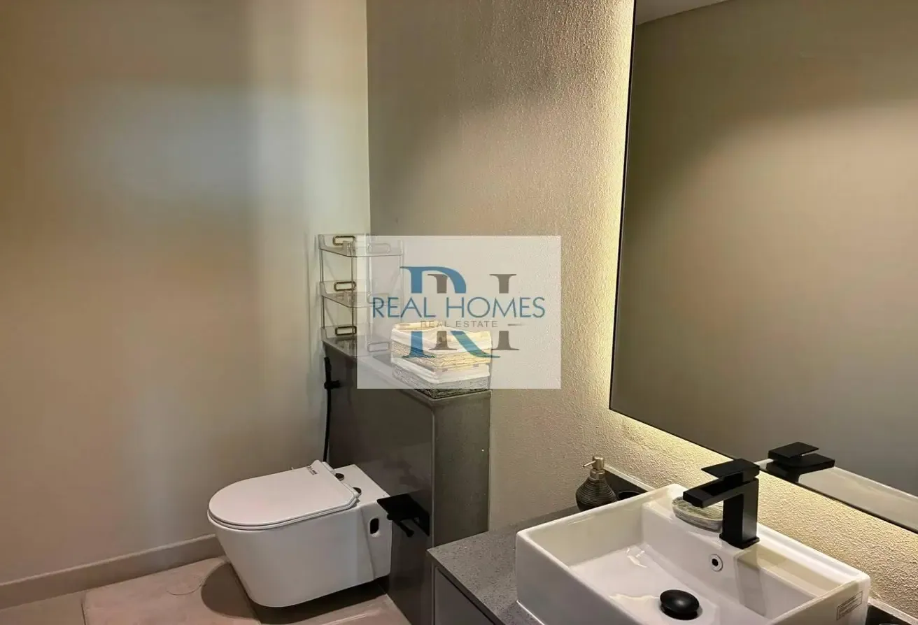 Corner Unit | Furnished | Vacant