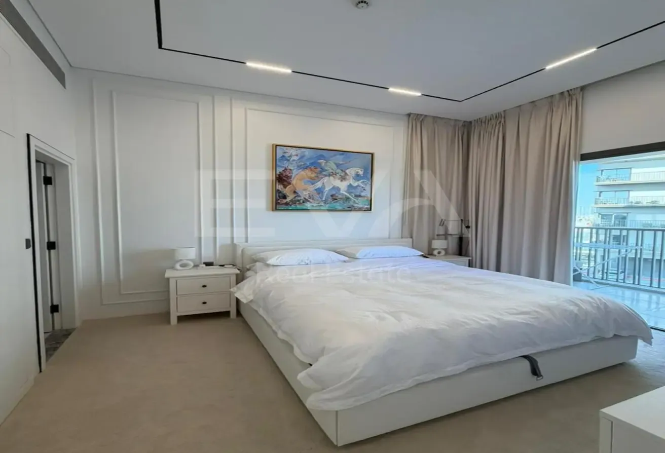 FULLY FURNISHED | COMMUNITY VIEW | VACANT