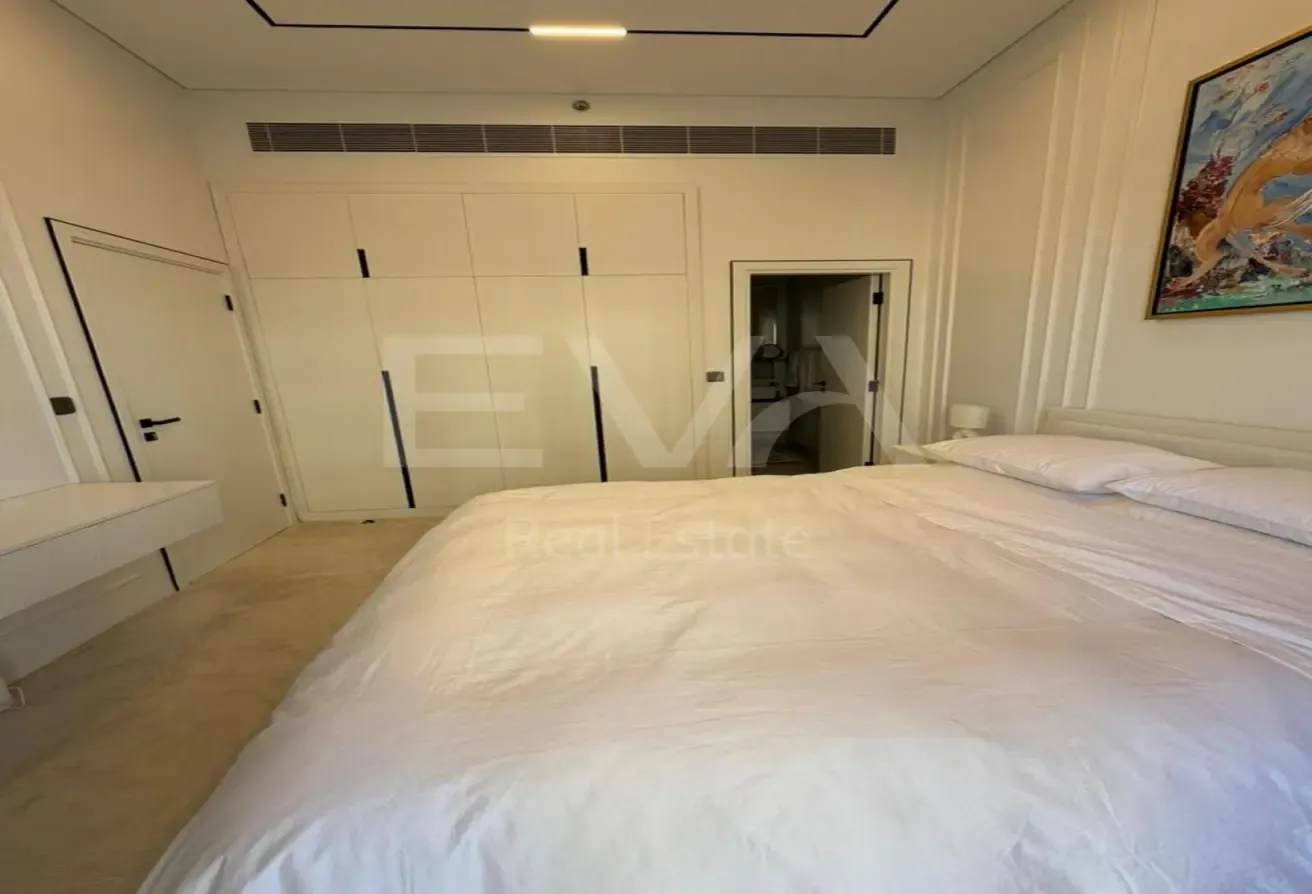 FULLY FURNISHED | COMMUNITY VIEW | VACANT