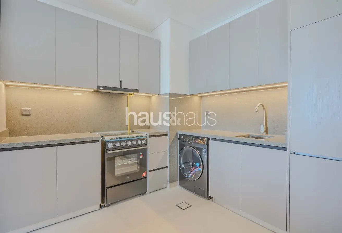 Upgraded | Spacious | Fully Furnished