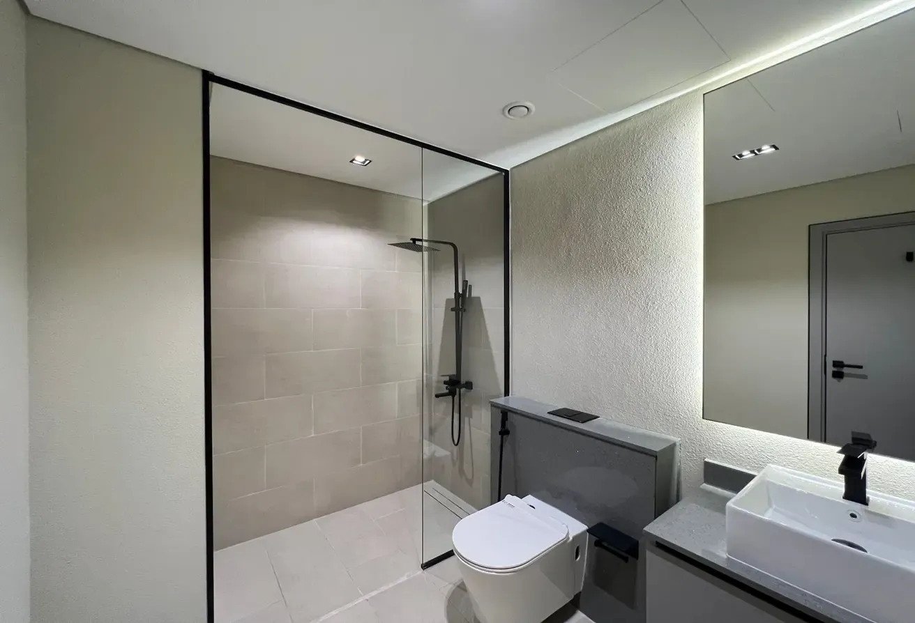 Contemporary | Negotiable | Burj View