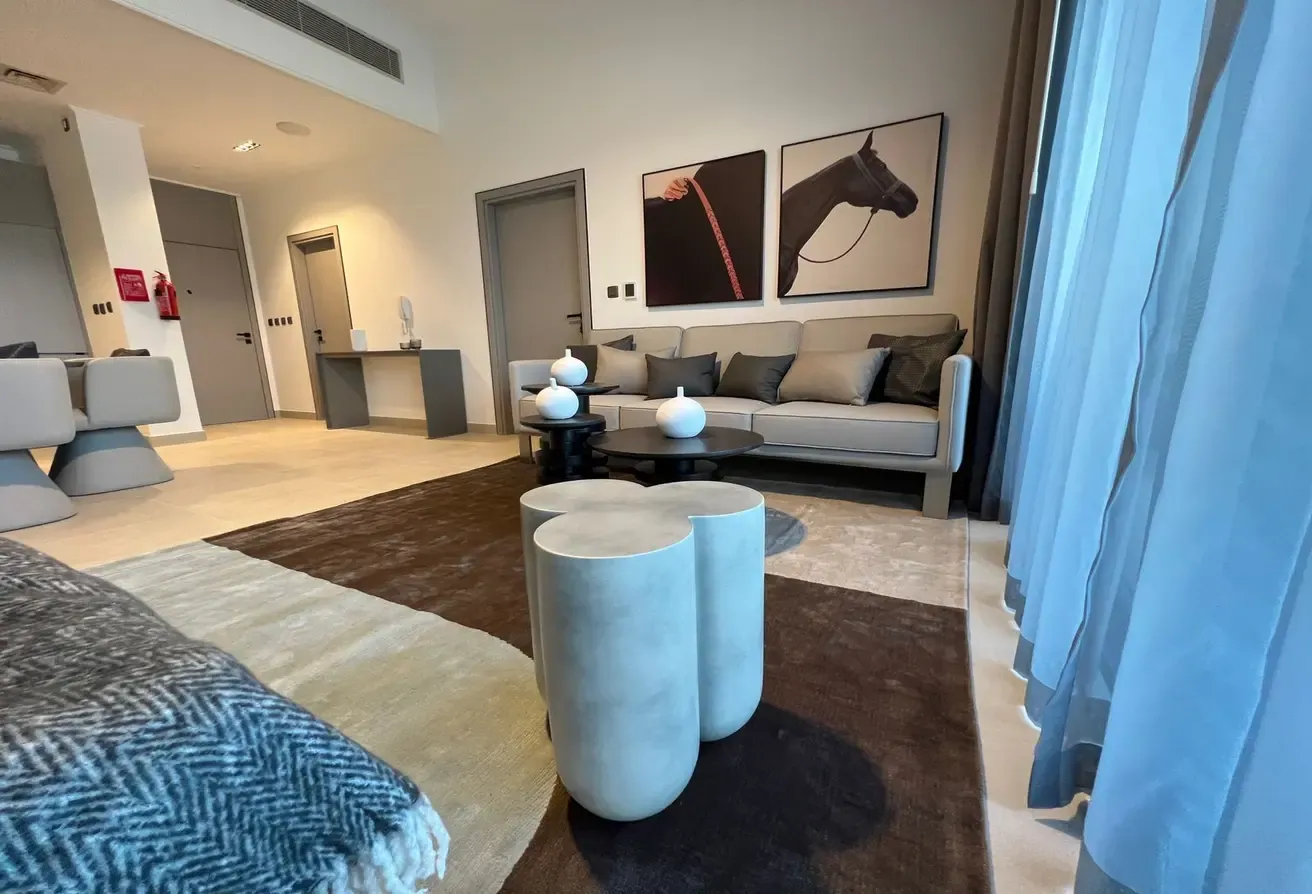 Contemporary | Negotiable | Burj View