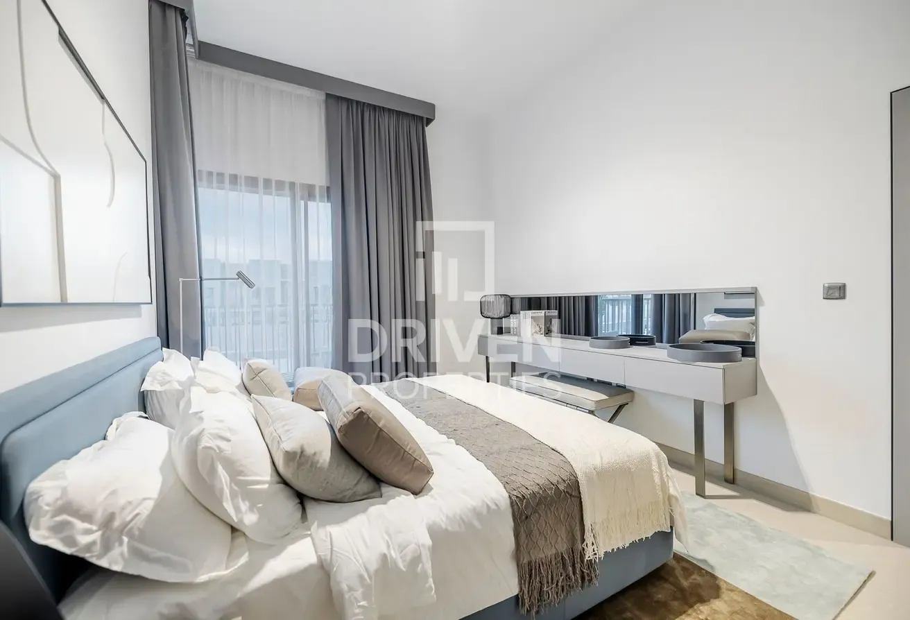 Fully Furnished | Corner Spacious Unit | Available
