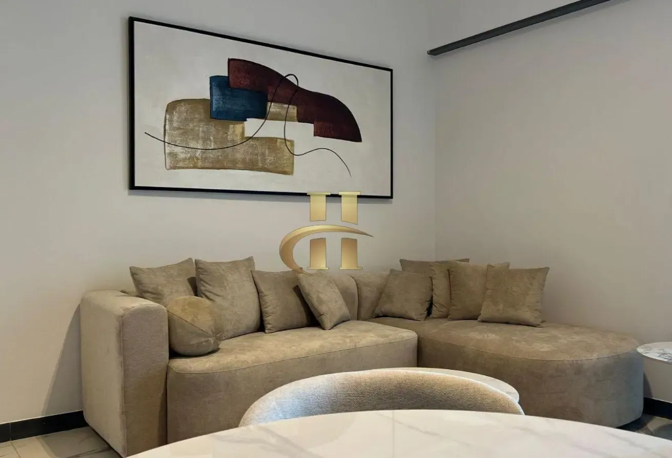 Ready to Move in -Fully Furnished-Premium Location