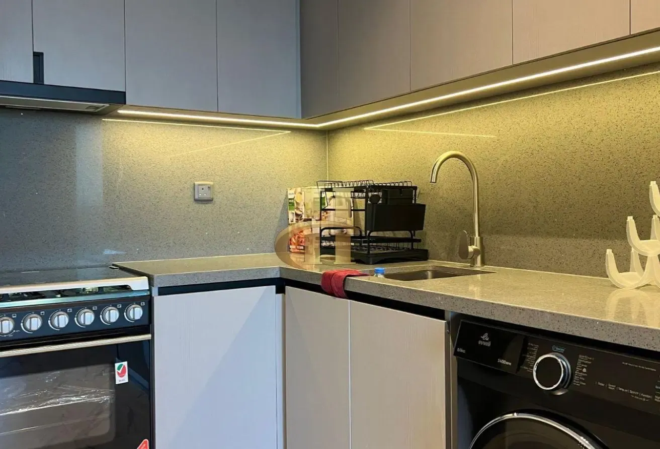 Ready to Move in -Fully Furnished-Premium Location