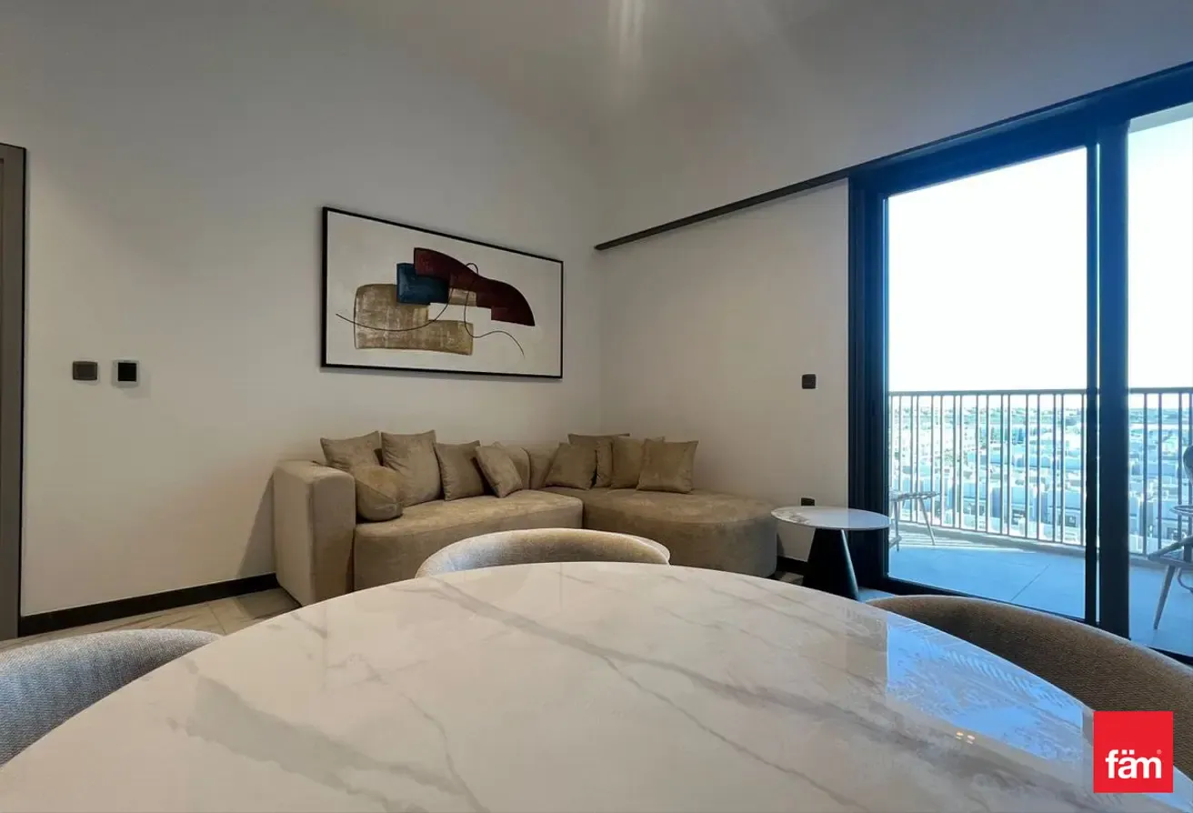 Vacant on 17th Feb Brand New Furniture High Floor