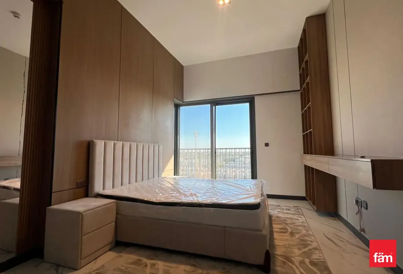 Vacant on 17th Feb Brand New Furniture High Floor