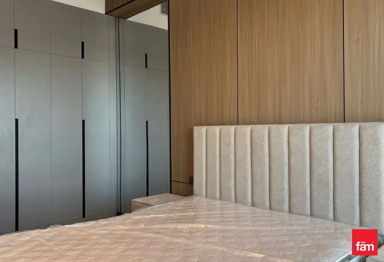 Vacant on 17th Feb Brand New Furniture High Floor