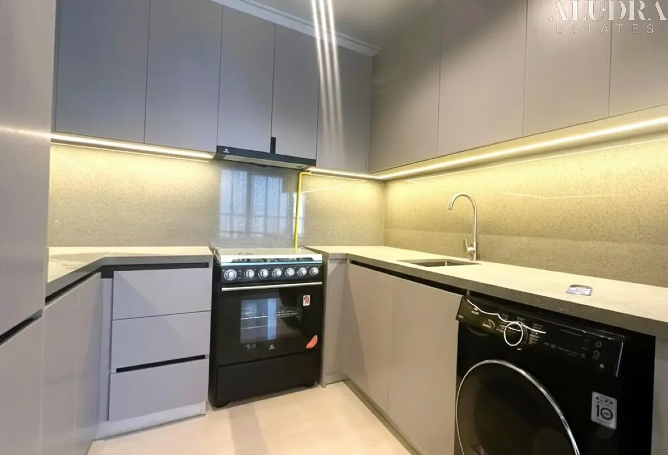 Brand New 1BR | Corner Unit | Italian Furniture