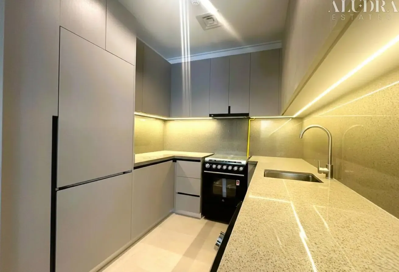 Brand New 1BR | Corner Unit | Italian Furniture