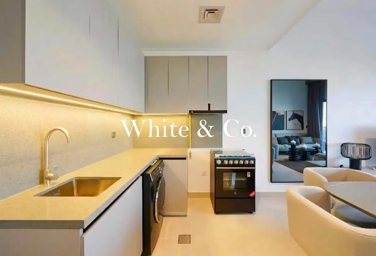 VACANT SOON | FULLY FURNISHED | 6 CHEQUES