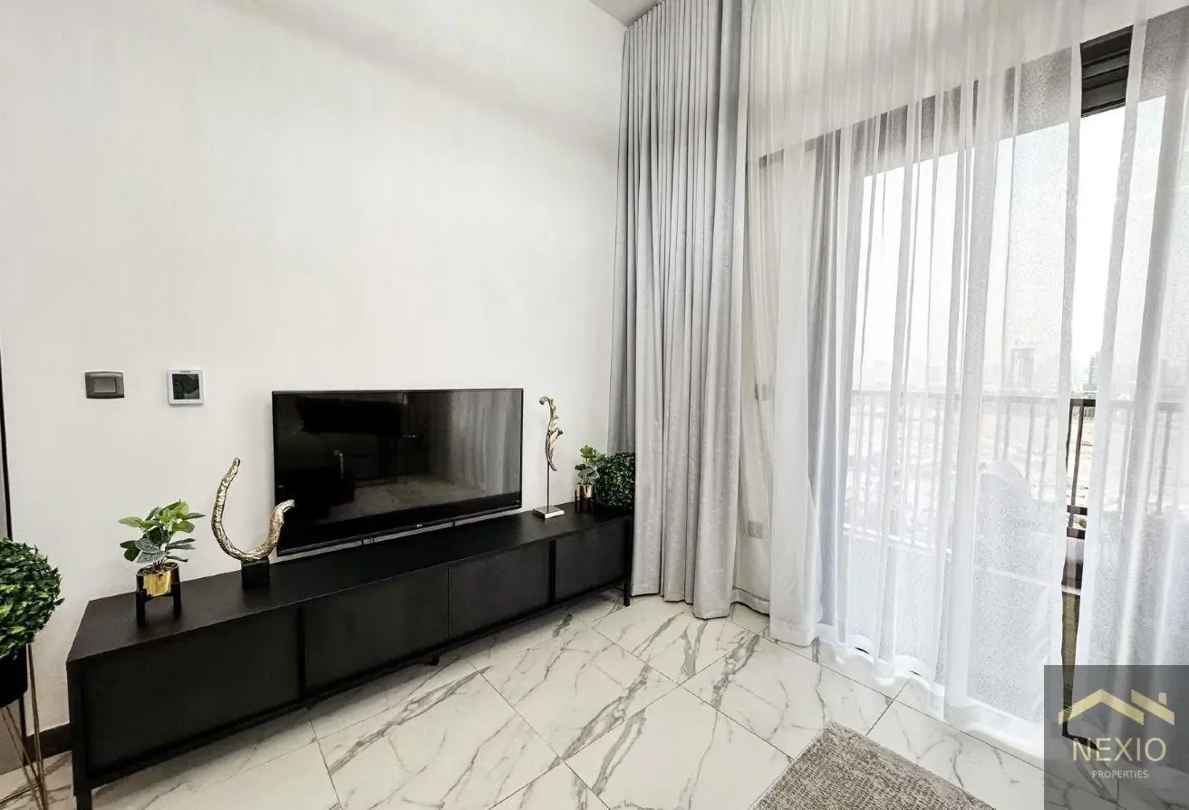 Well Maintained | Ready to move | Bright Unit