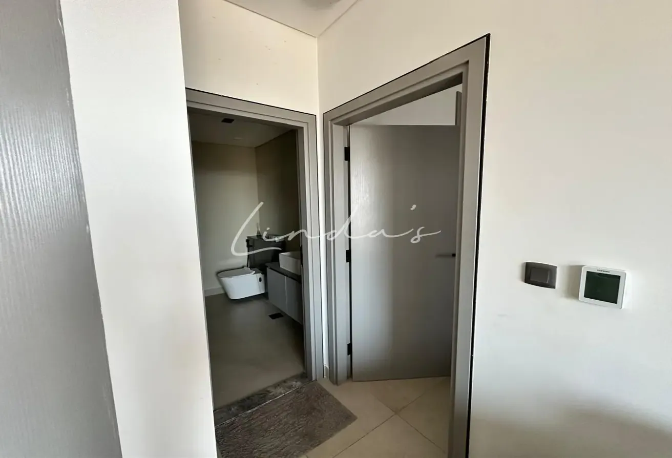 Furnished | last Floor | community open view