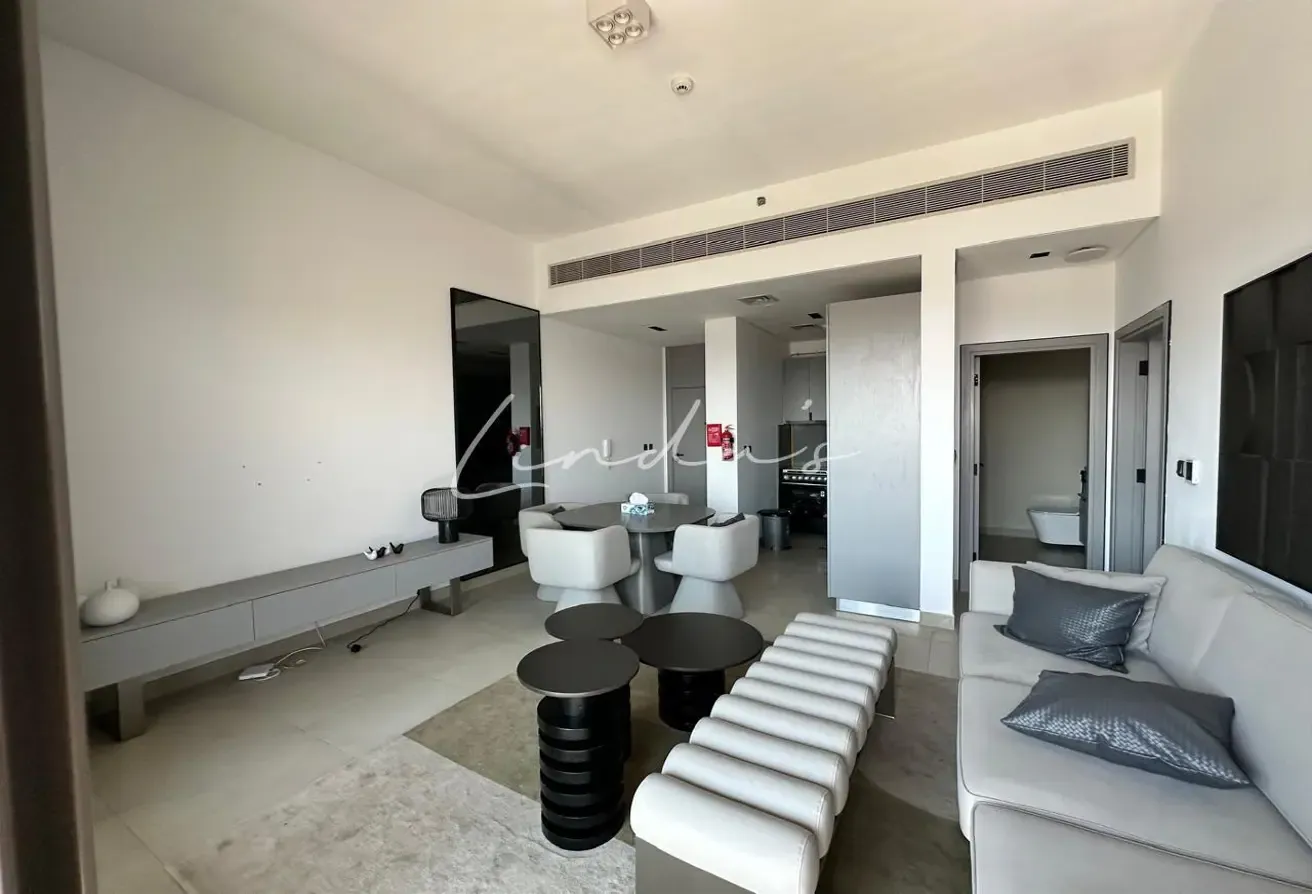 Furnished | last Floor | community open view