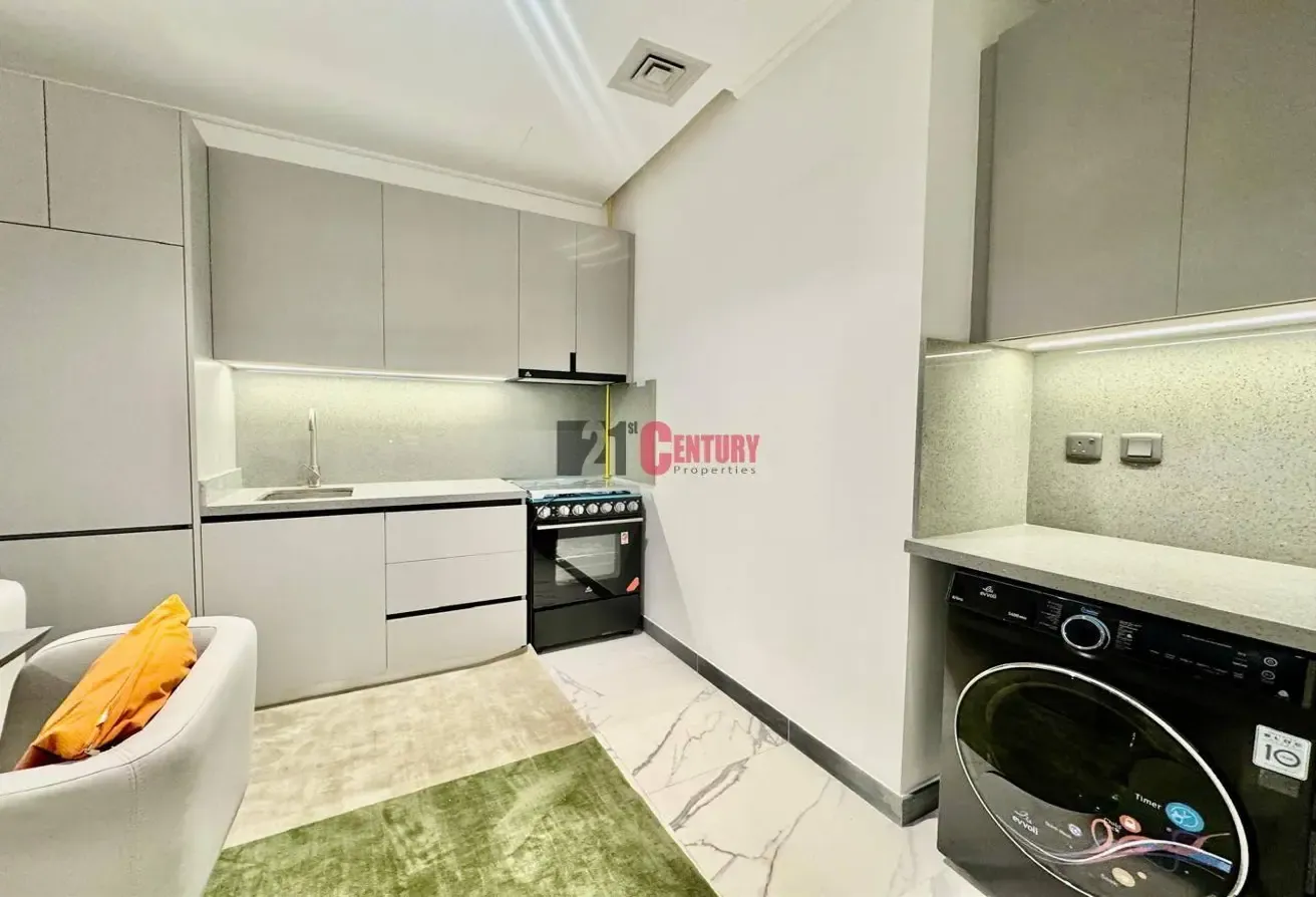 Furnished ! 1BR ! Prime Location