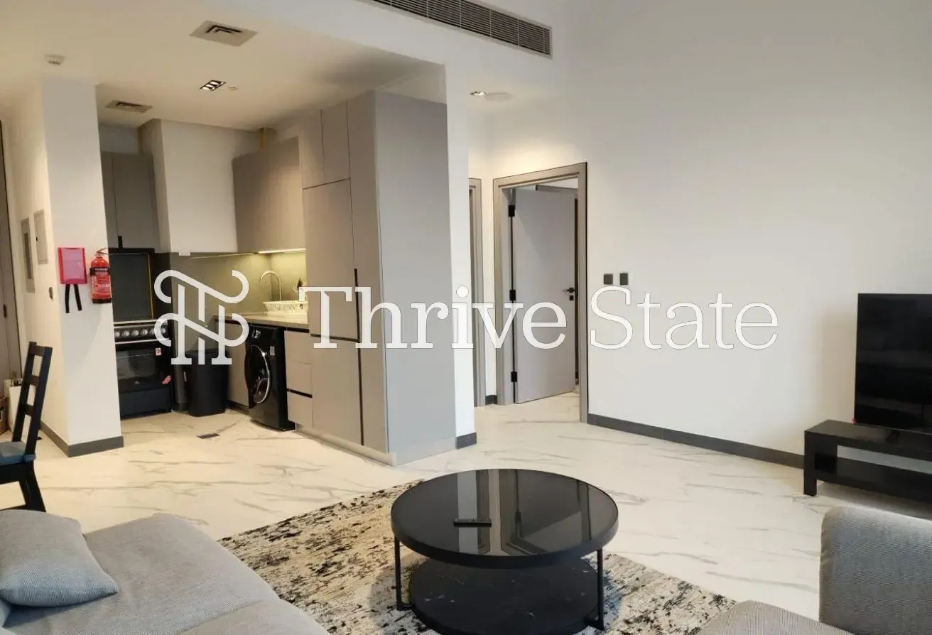No Construction View| High Floor| Custom Furnished