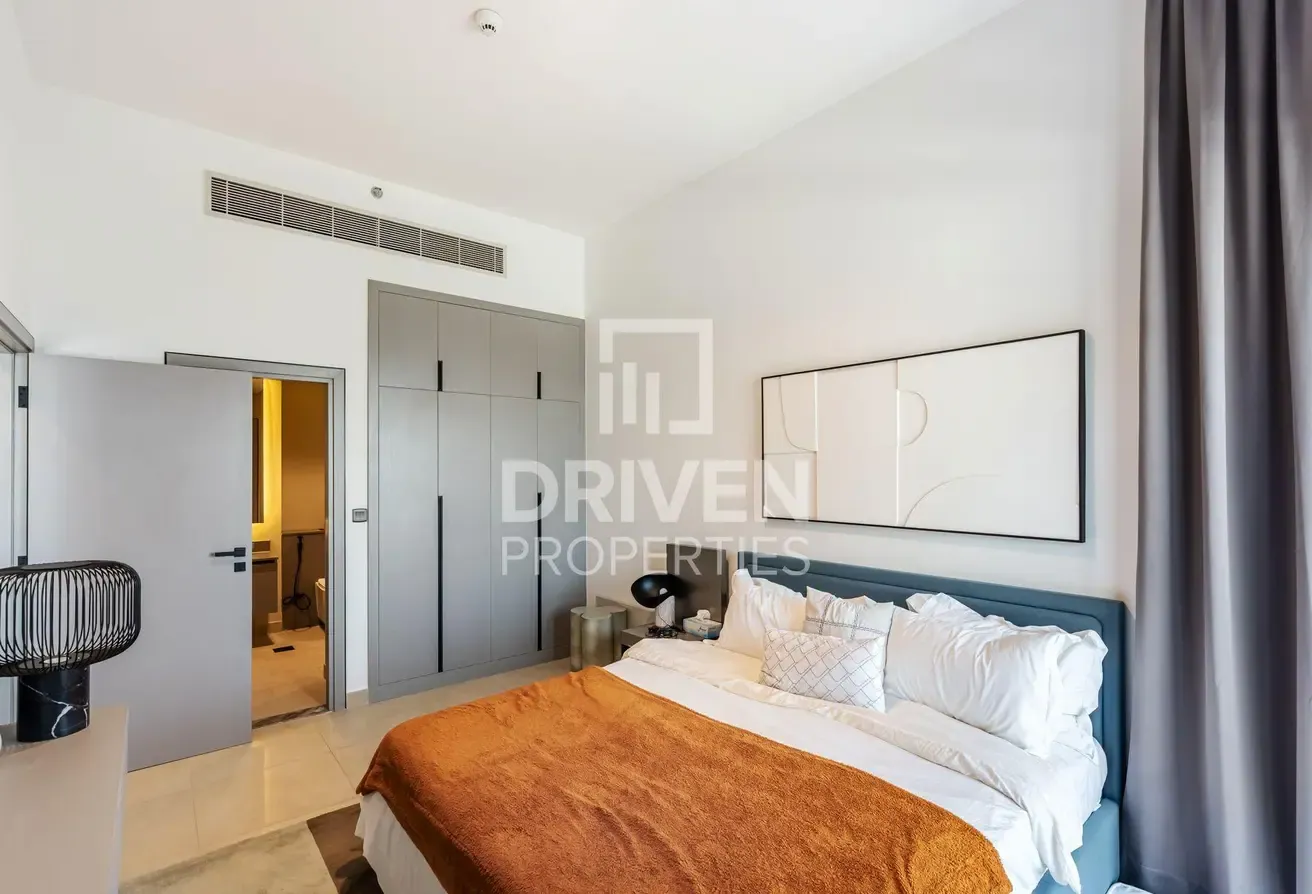 Ready to Move in | Exclusive Unit | Prime Location