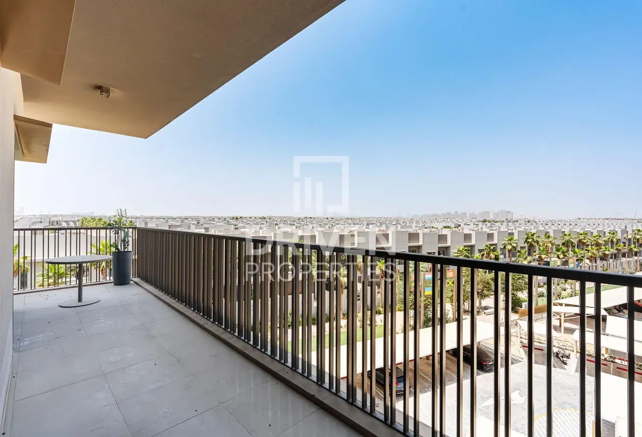 Ready to Move in | Exclusive Unit | Prime Location