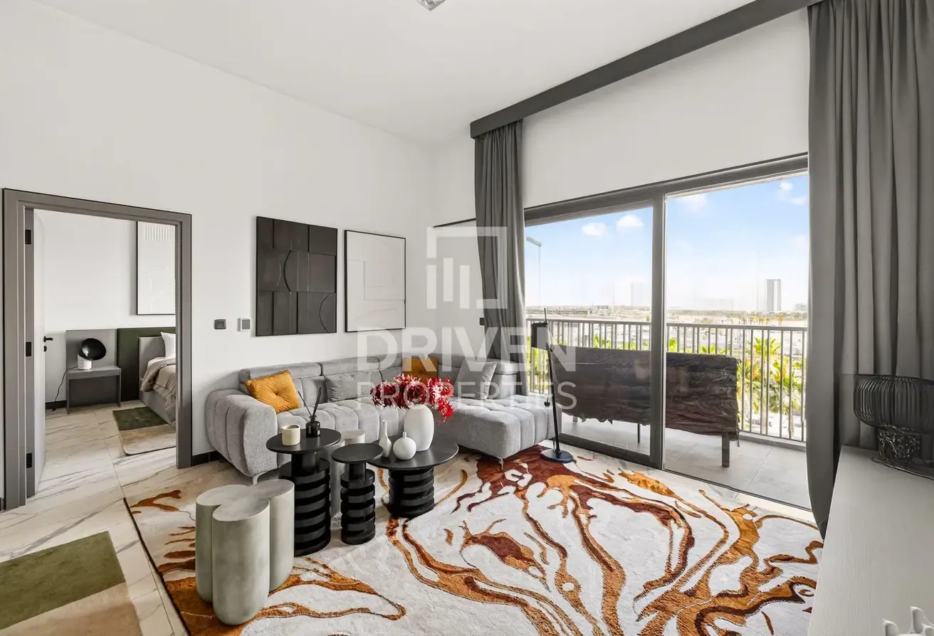 Fully Furnished | Vacant | Spacious | Walk In