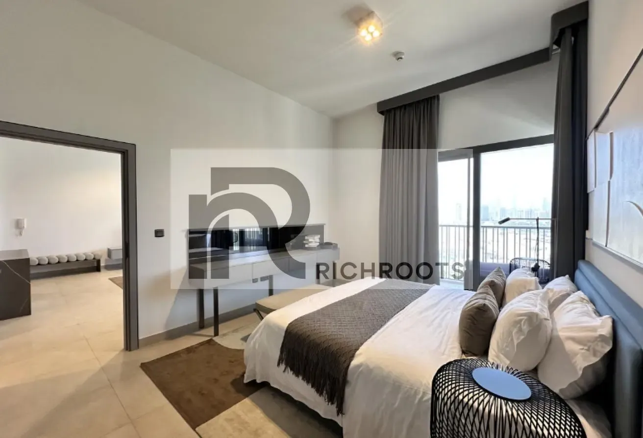 BIG LAYOUT | READY | FURNISHED | BURJ KHALIFA VIEW
