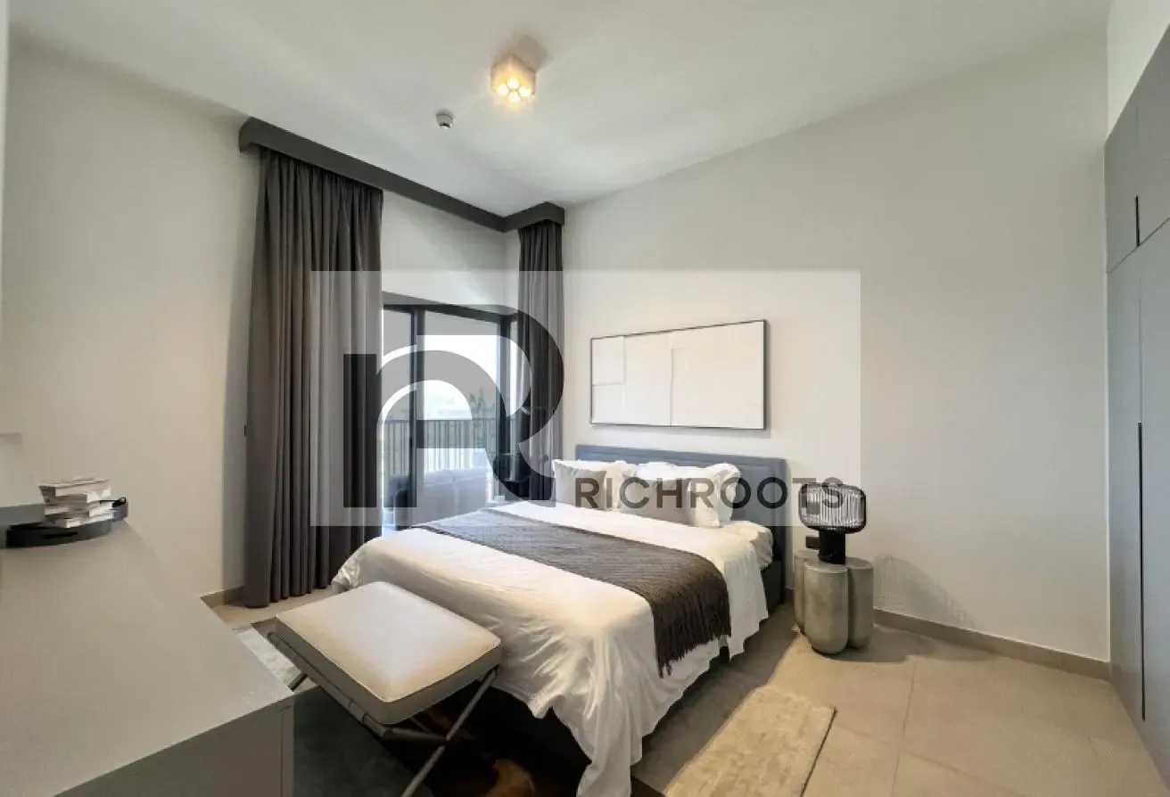 BIG LAYOUT | READY | FURNISHED | BURJ KHALIFA VIEW